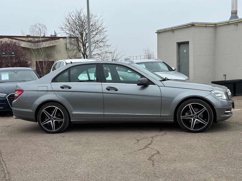 Classe C III 300 ELEGANCE 7-TRONIC 2010 occasion 78240 Chambourcy
