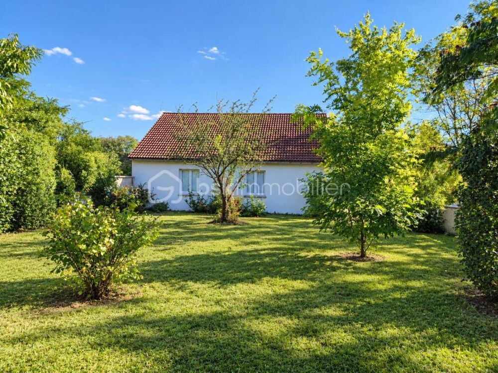Vente Maison Construction étant un garage atelier pouvant être réhabilité en habitation La chapelle sur oreuse