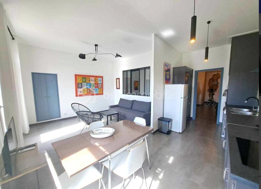 Vente Appartement Sète - Charmant grand 2 pièces atypique rénové avec vue sur la Criée Sete