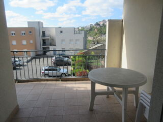  Appartement à louer 3 pièces 73 m²