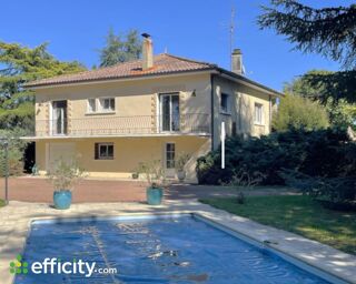  Maison � vendre 11 pi�ces 230 m�