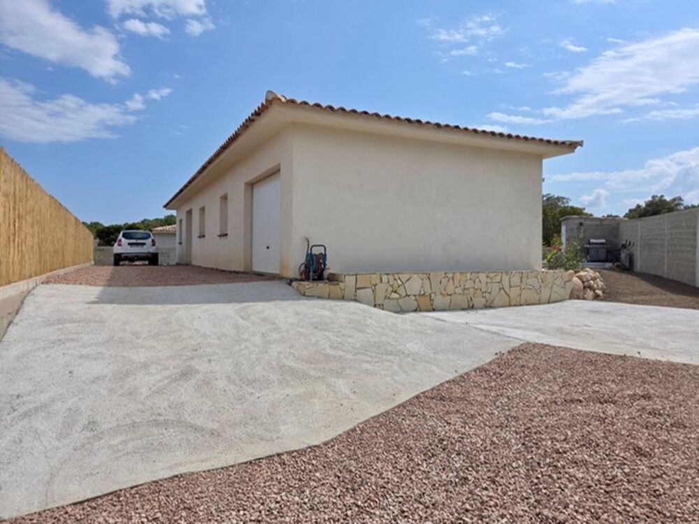 Maison à vendre 5 pièces LECCI (20) Type 5 avec terrain de 895 m2 et piscine