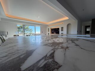 Vente Appartement Appartement d'angle à vendre 4 pièces LE CANNET (06), place de parking privative, 2 caves ! Le cannet