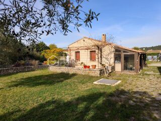  Propri�t�/ch�teau � vendre 8 pi�ces 190 m�