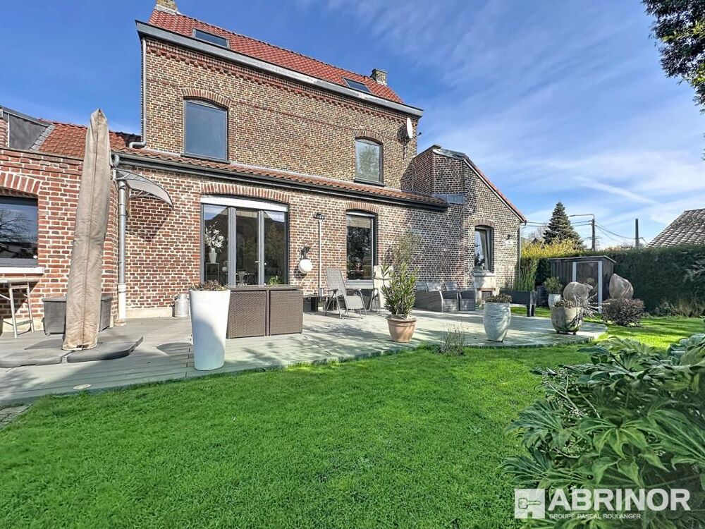 Maison 6 pièces 173 m² · à Linselles · 173 m² · 588 000 €