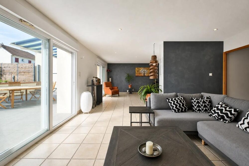 Vente Propriété/Château Maison de 7 pièces de 245 m² située à Ochey Ochey