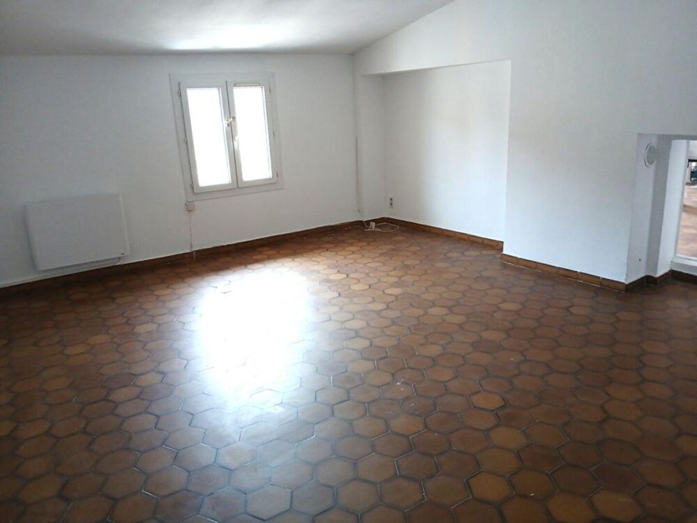 Location Appartement Appartement T4 de 91.40 m2 avec terrasse - LE VAL Le val