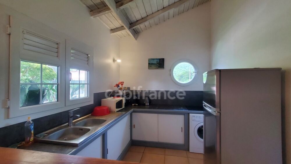 Appartement au 1er étage - 2 pièces avec terrasse et piscine commune