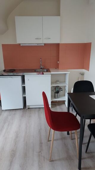  Appartement à louer 1 pièce 20 m²