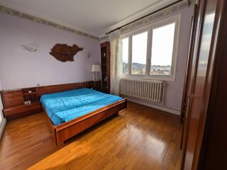  Villa à vendre 8 pièces 133 m²