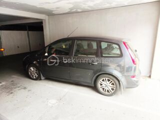  Parking / Garage � vendre 
