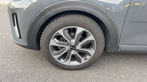 Stonic 1.0 T-GDi 100 Mild Hybrid Launch Edition - Entretien constru 2021 occasion 37230 Fondettes