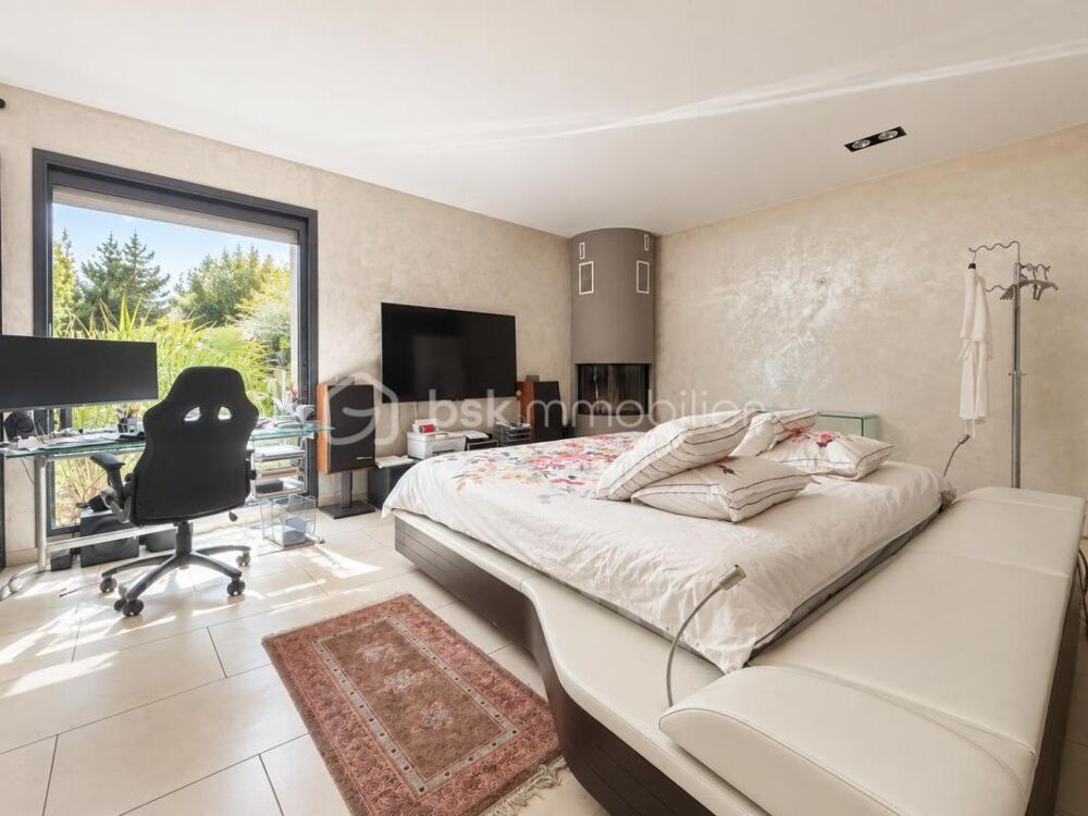 à vendre  Propriété/château Marcoussis (91460)