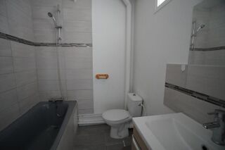  Appartement à louer 1 pièce 28 m²