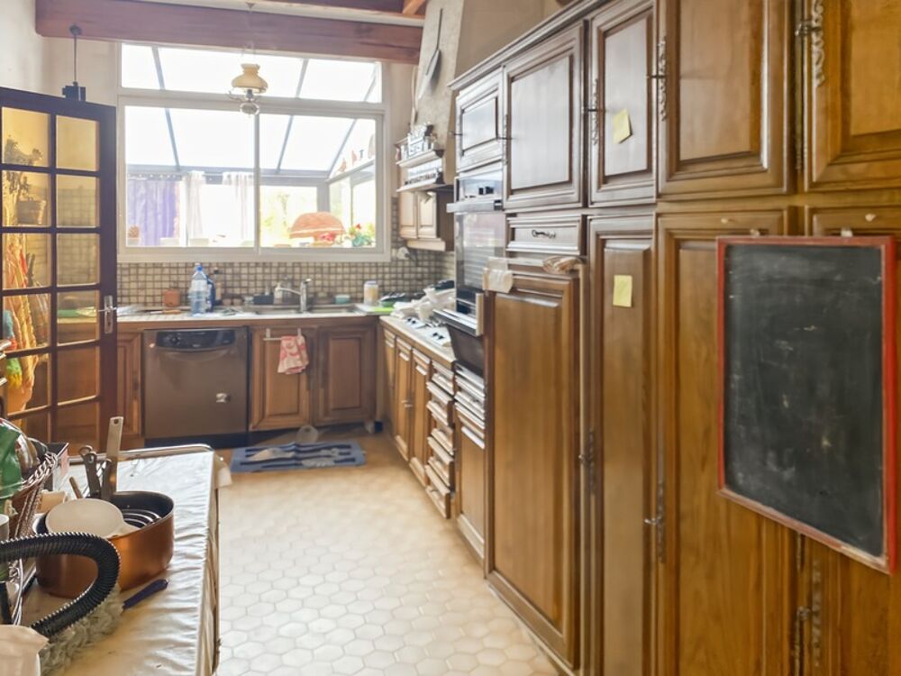 Vente Maison Maison à vendre 7 pièces  (281m²) MARLE (02) Marle