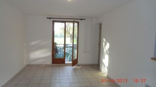  Appartement à louer 3 pièces 50 m²