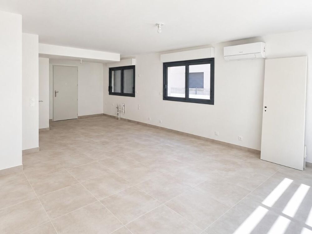 Location Duplex/Triplex Appartement T4 neuf en duplex avec terrasse, jardin et parkings à NIMES Nimes