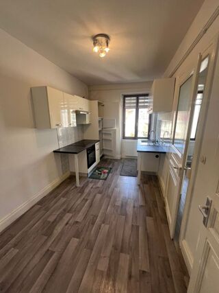  Appartement à louer 2 pièces 50 m²
