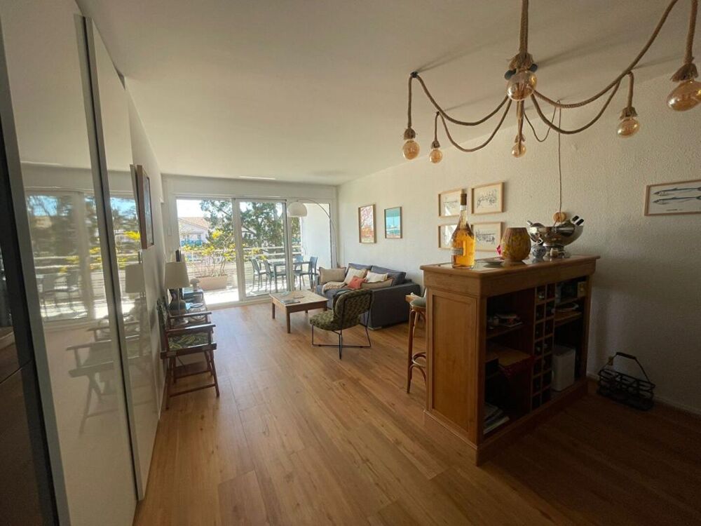 ARCACHON - AIGUILLON. Appartement rénové. 3 pièces. 48 m²
