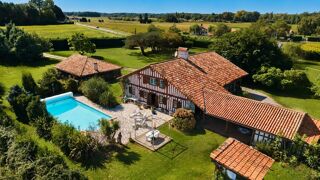  Propriété/château à vendre 6 pièces 265 m²