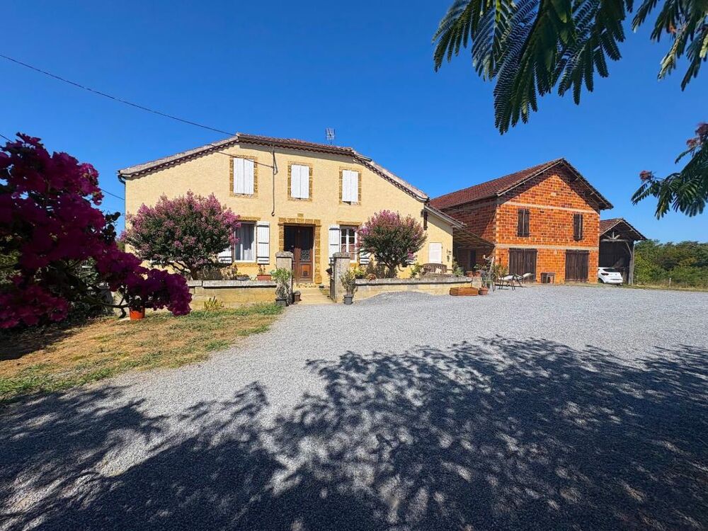 Maison à vendre 5 pièces 165m2 avec dépendances Proche de LE HOUGA (32)