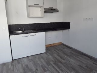 Appartement à louer 3 pièces 56 m²