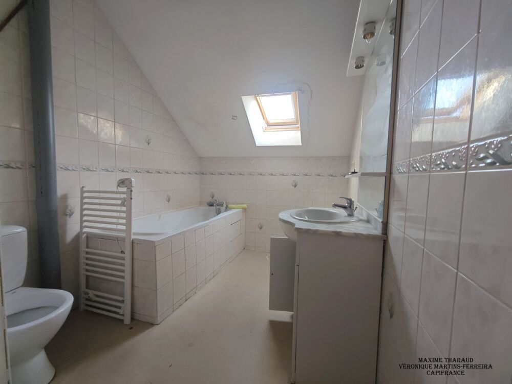 Vente Maison MAISON 4 PIÈCES – 3 CHAMBRES – JARDIN – VIERZON (18) Vierzon