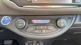Yaris III 1.5 VVT-i 100 Hybrid E-CVT Dynamic 2015 occasion 44220 Coueron