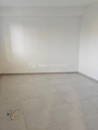  Appartement à louer 2 pièces 44 m²