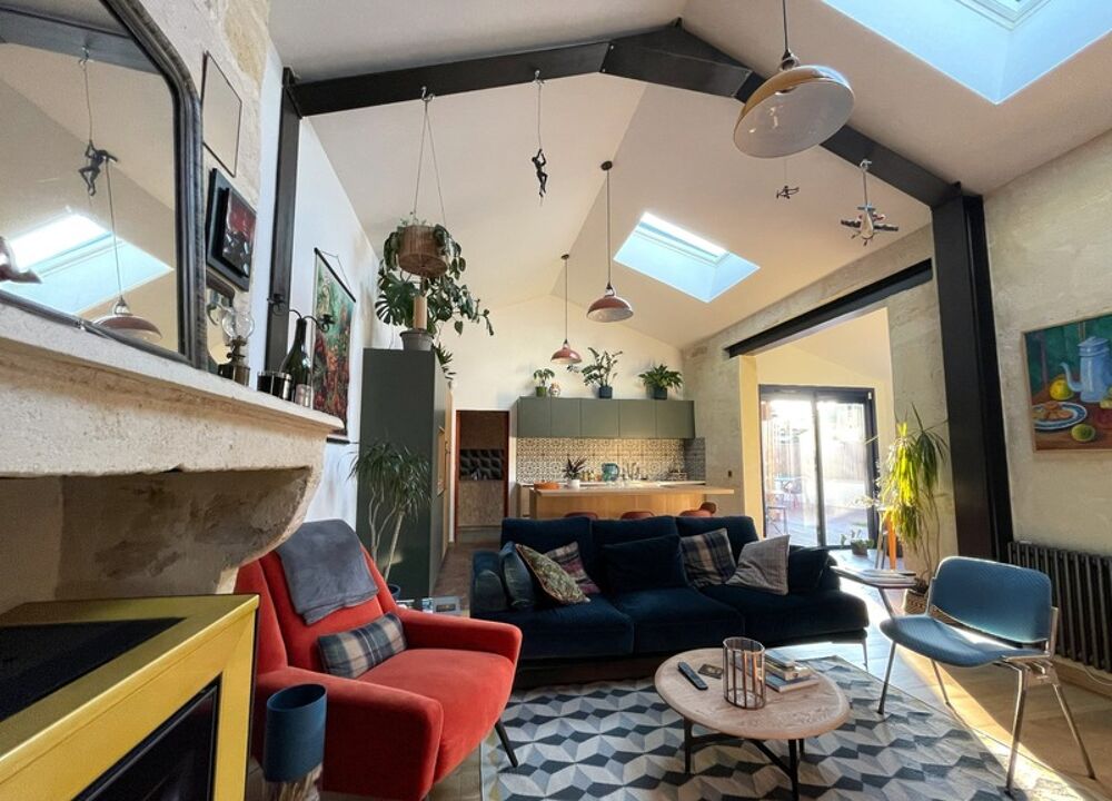 Vente Maison BEGLES (33) - COUP DE COEUR - MAISON RÉNOVÉE PAR ARCHITECTE - POSSIBILITE D'EXTENSION - GARAGE - DANS IMPASSE AU CALME Begles