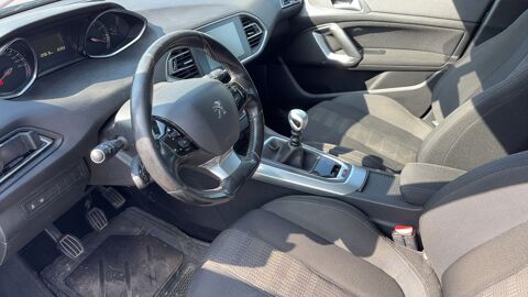 308 II 1.2 PureTech 130 Allure 2015 occasion 27180 Saint Sebastien De Morsent