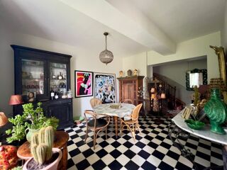  Propri�t�/ch�teau � vendre 8 pi�ces 370 m�