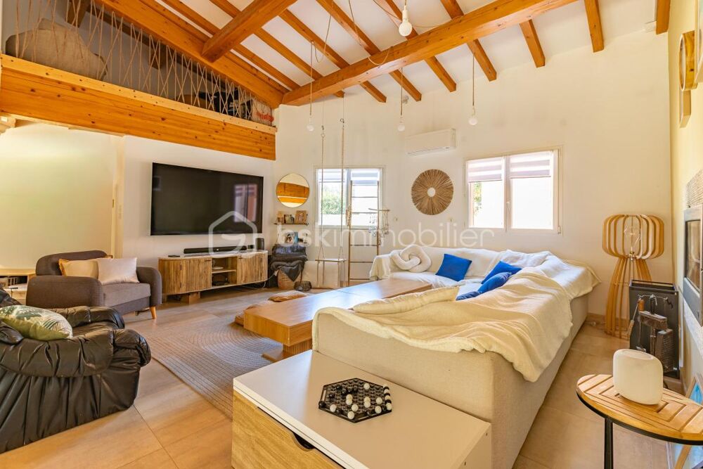 � vendre  Propri�t�/ch�teau Saussines (34160)