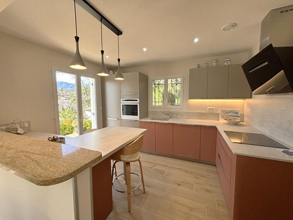 La Colle-sur-Loup, Élégante maison familiale rénovée, calme absolu