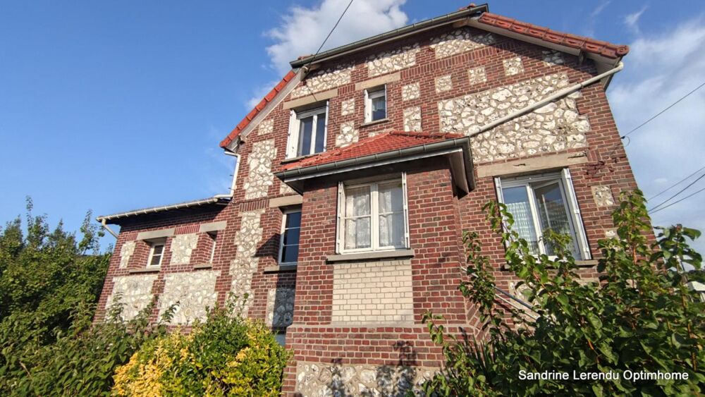 Vente Maison GRAND-COURONNE – MAISON DE CHARME EN BRIQUES ET SILEX – 3 CHAMBRES – JARDIN – GARAGE – BEAU POTENTIEL Grand couronne