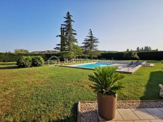  Villa  vendre 6 pices 151 m