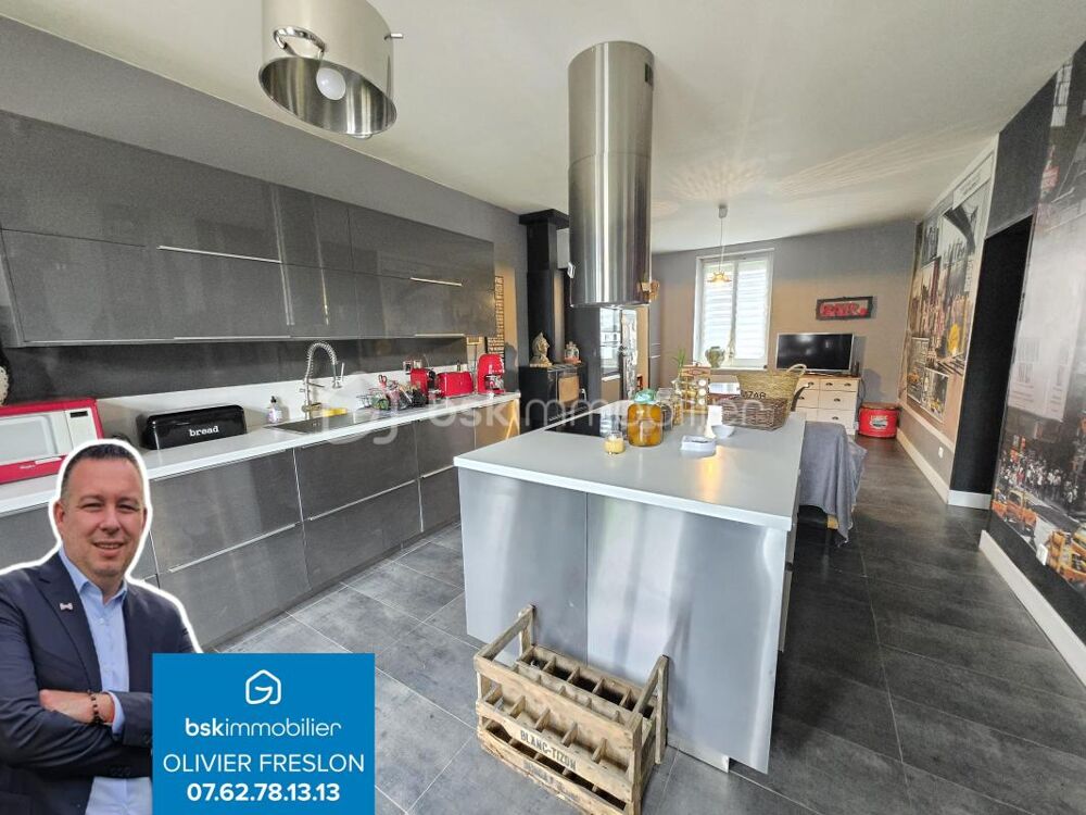 Magnifique Maison de ville mitoyenne rénovée de 206m² à Decize