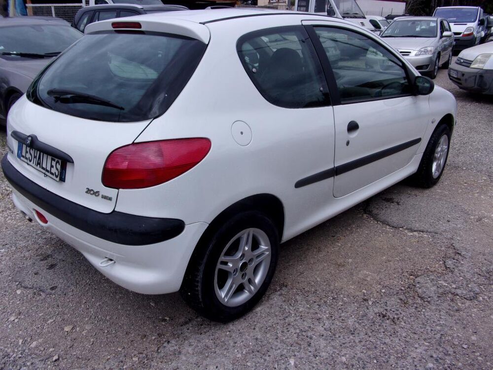 206 1,4 HDI XLINE 2003 occasion 13510 &Eacute;guilles