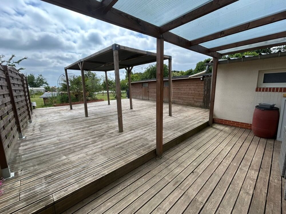 Maison à vendre 8 pièces CRESSONSACQ (60) 299 500 euros