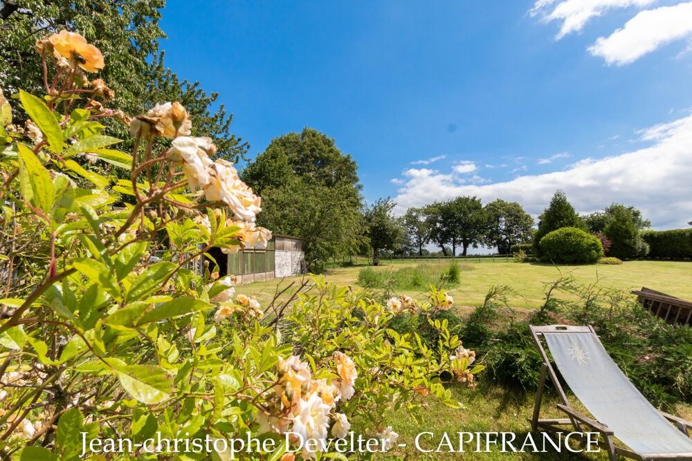 Maison bourgeoise à vendre 4 chambres SAINT DENIS DE GASTINES (53) sur terrain de 5 400 m2
