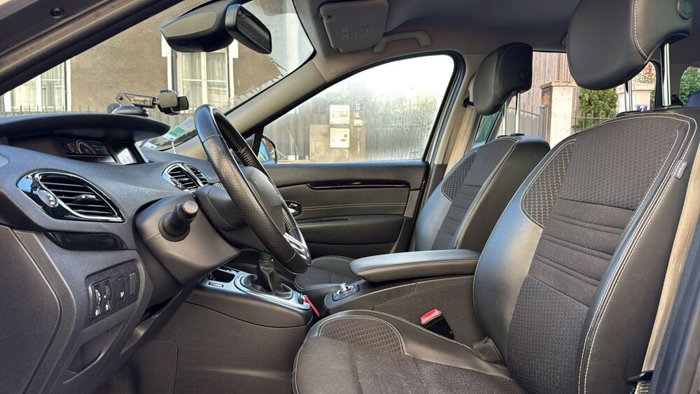 Sc&eacute;nic 1.5 dCi 110 EDC6 Bose 2014 occasion 69008 Lyon