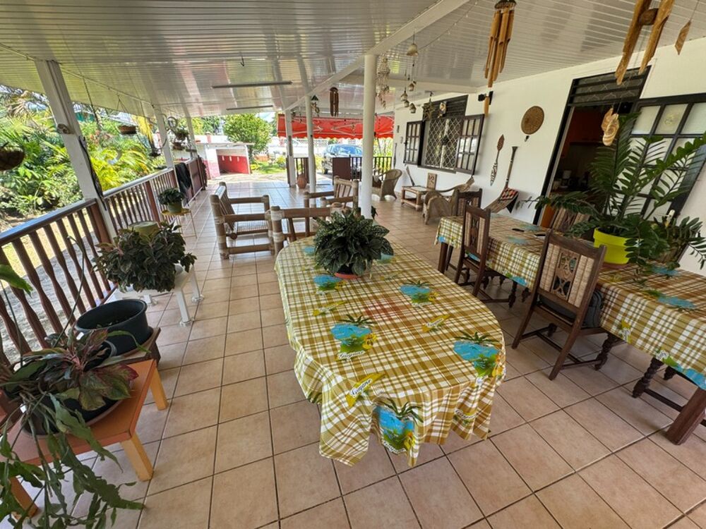 ? MAISON T4 COUP DE COEUR AU LOTISSEMENT DES JASMINS A CAYENNE?