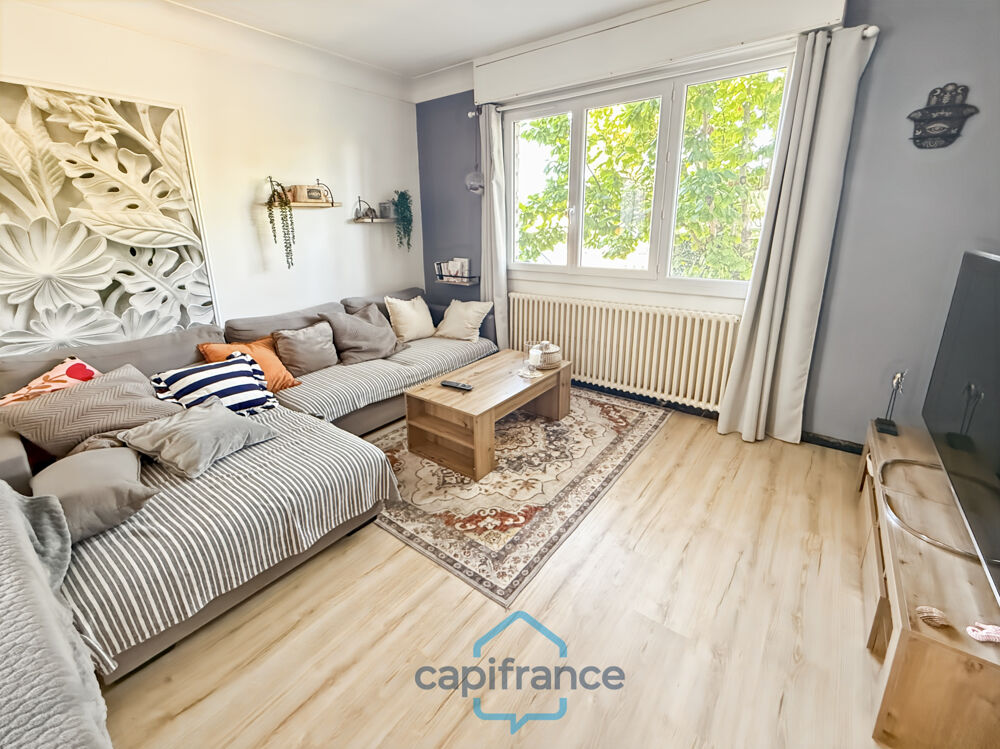 Vente Maison Dpt Gers (32), à vendre RISCLE très belle maison T8 de 220 m² habitables + grand garage et dépendances sur 875 m² de terrain, au Riscle
