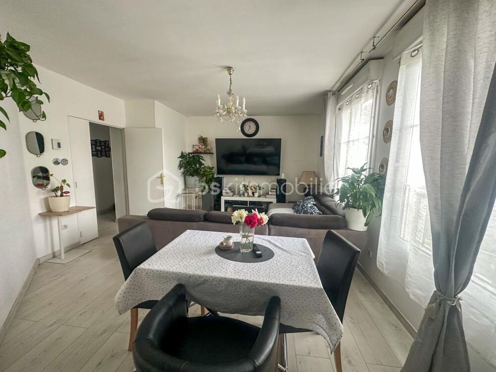 Vente Appartement Savigny Bourg , Appartement 3 pièces en rez-de-chaussée Savigny le temple