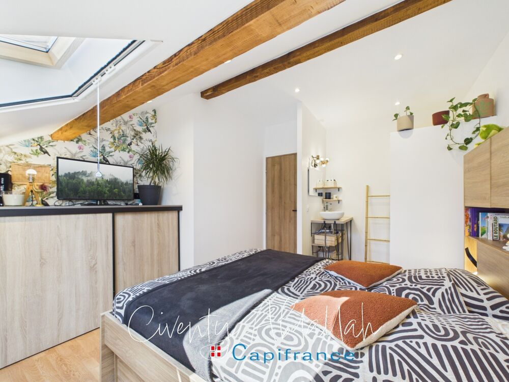 Vente Maison Maison à vendre 4 pièces ALBERTVILLE (73) - Maison de ville atypique entièrement rénovée – 90 m² Albertville