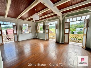  Immeuble à vendre 8 pièces 254 m²