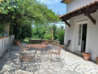  Maison � vendre 8 pi�ces 221 m�