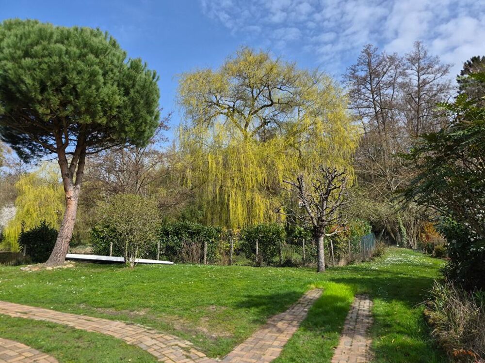 2 Maisons La Celle Les Bordes, 8 pièces, 210 m2