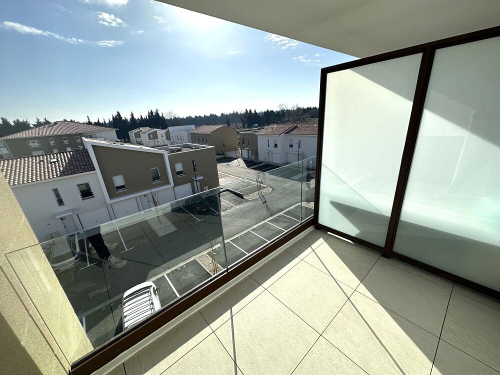 T2 avec balcon et parking à MONTEUX