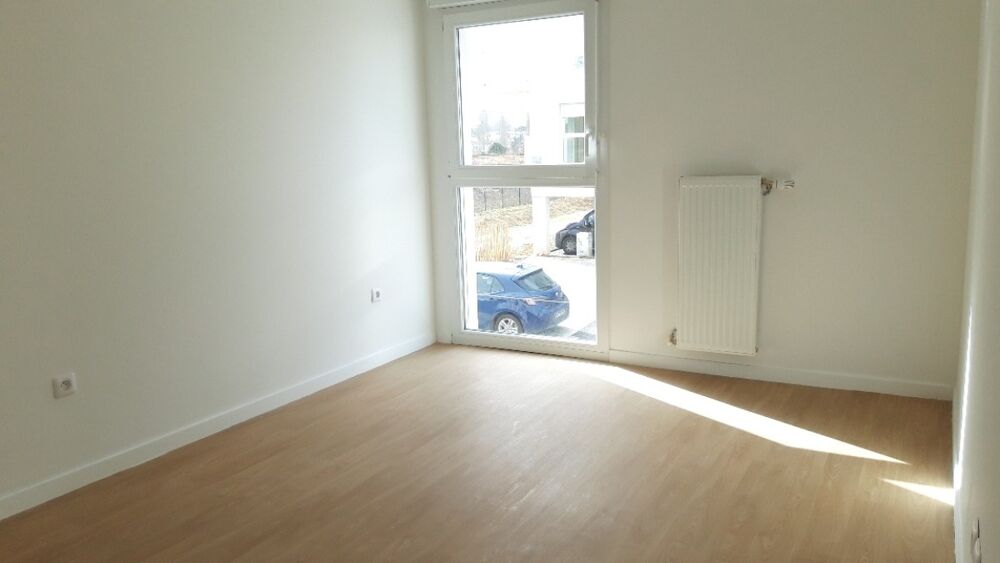 Location Appartement T3 avec balcon et parkings à LOUVRES Louvres